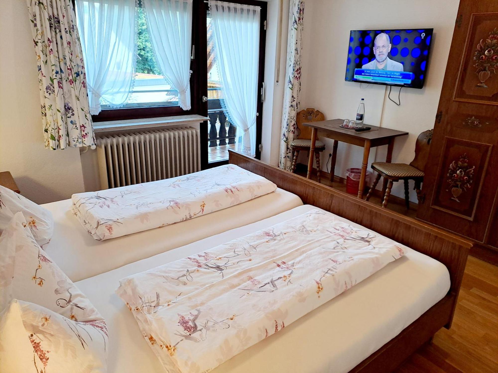 เพนชั่น ชลอสแบร์คบลิค Hotel ซีมอนส์วัลด์ ภายนอก รูปภาพ